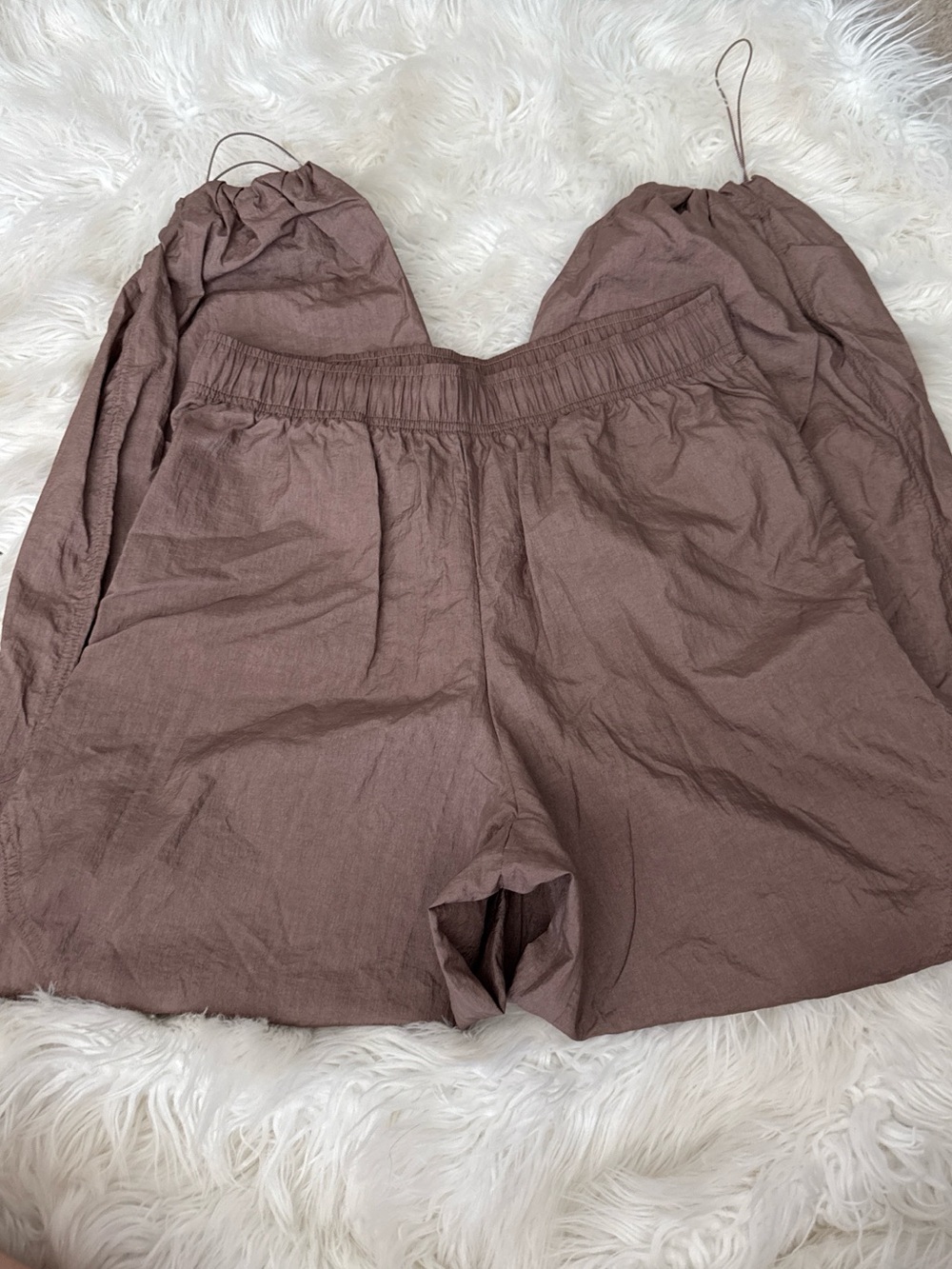 Athleta Women's Elastic-Waist Linen-Feel Shorts in Mauve Brown
